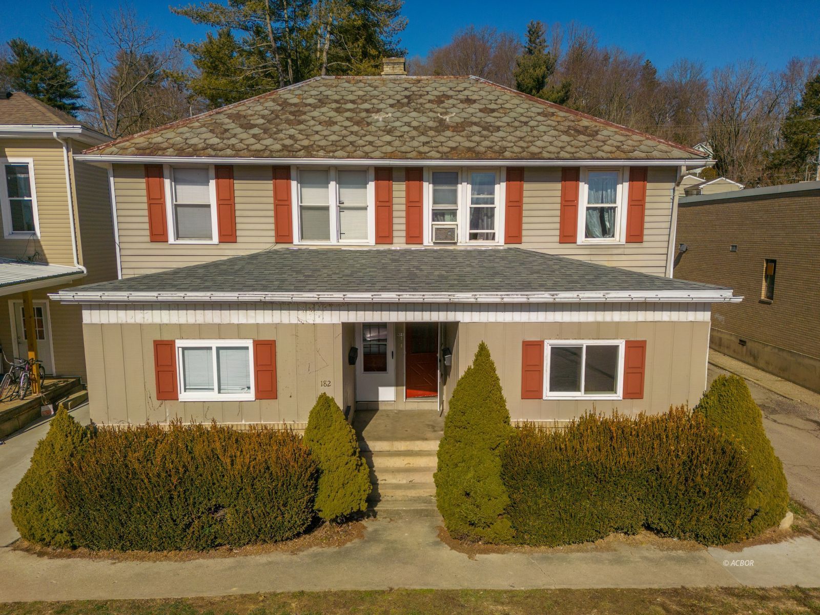 180 & 182 West Washington Street - 180.5
